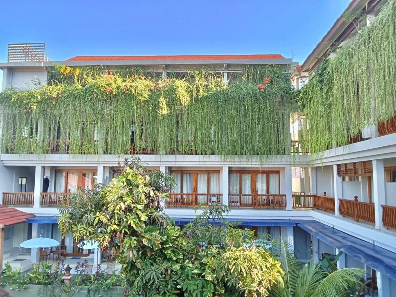 Komodo Lodge Labuan Bajo Exteriör bild