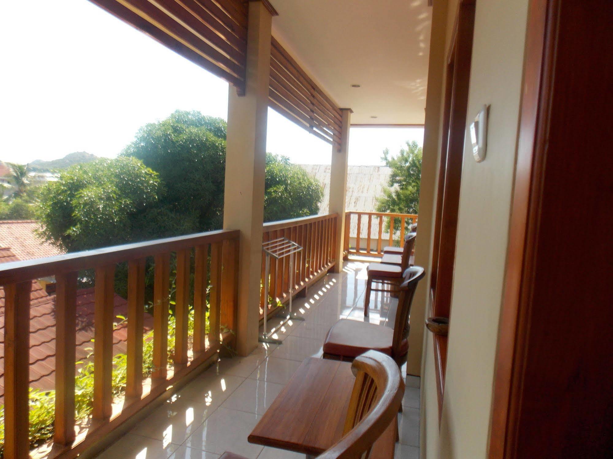 Komodo Lodge Labuan Bajo Exteriör bild